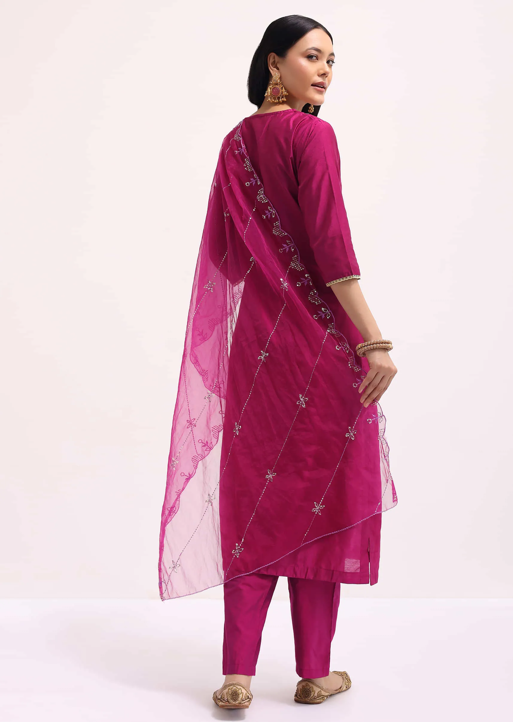 Magenta Silk Kurta Pant Set With Resham Work