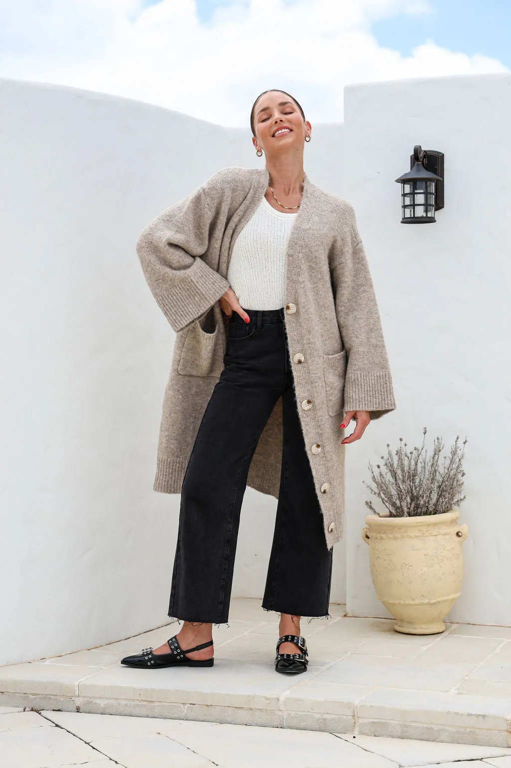 WIDE LEG STRAIGHT CUT JEAN